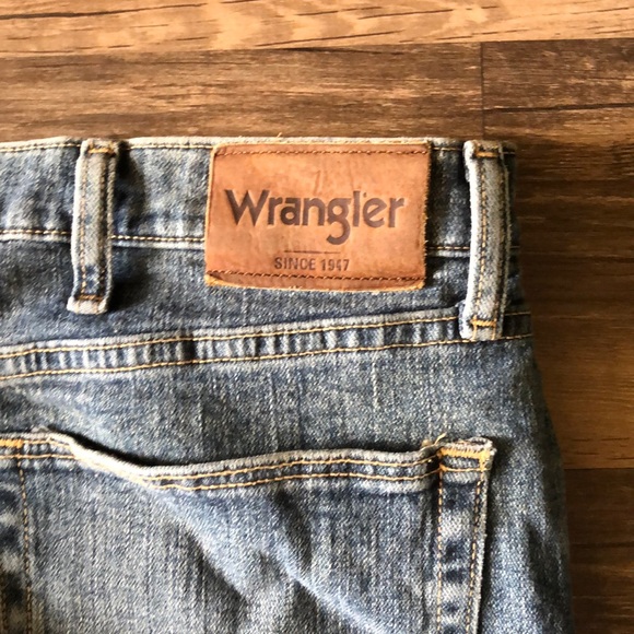 Men’s Wrangler Regular Fit Jeans size 40 - Picture 9 of 9